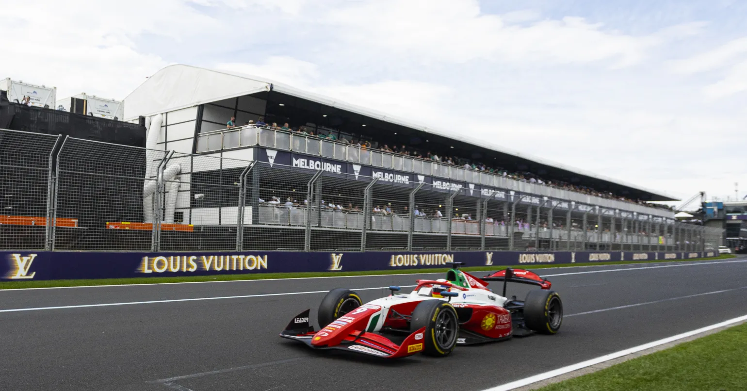 R01 Melbourne - FIA Formula 2 Race 1 Report